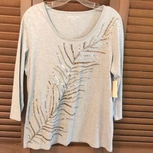 ^ NWT Coldwater Creek Sequin (meant to be more matte) Leaf Light Gray Knit
Top…M